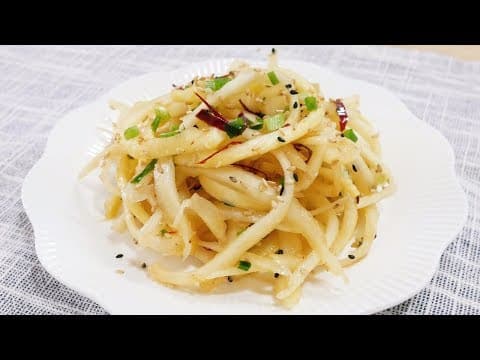 도라지볶음 ( Stir fried Bellflower root )