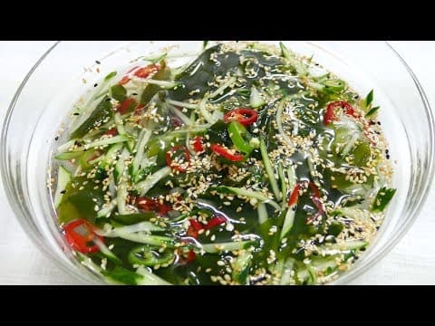 미역오이냉국( Cold Cucumber and Seaweed Soup )