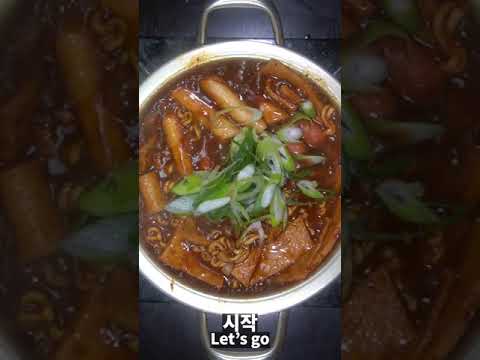 짜파게티 특징 나온지 40년이 넘었는데 새로운 레시피는 계속 나옴