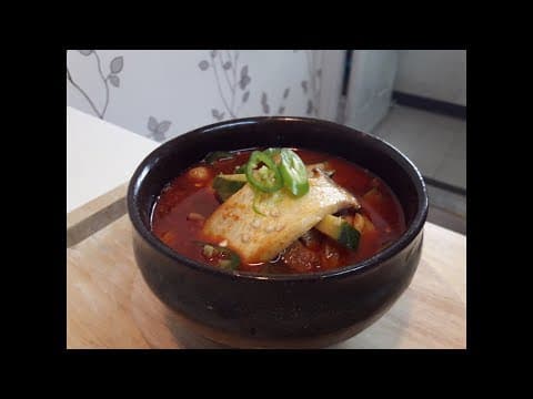 강슆:) 돼지고기 요리 / 칼칼 ~ 얼큰한 애호박 돼지고기 찌개 만들기~  (young pumpkin & pork meet soup)