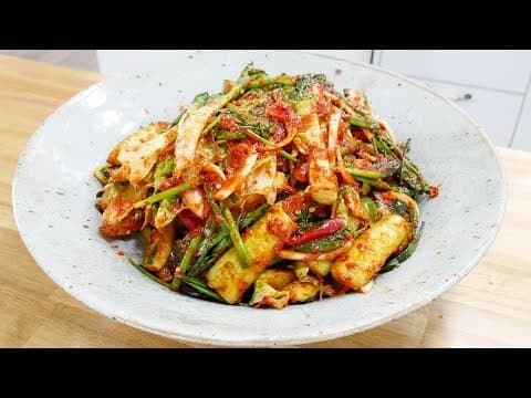 상추 오이김치 ( lettuce with cucumber kimchi )