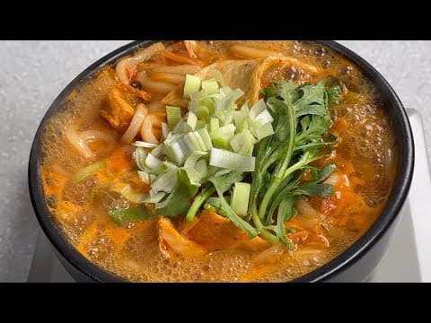 육수 절대 필요 없는❌ 얼큰한 김치우동 “이것” 넣어주세요❗️김치어묵우동 | 초간단 레시피