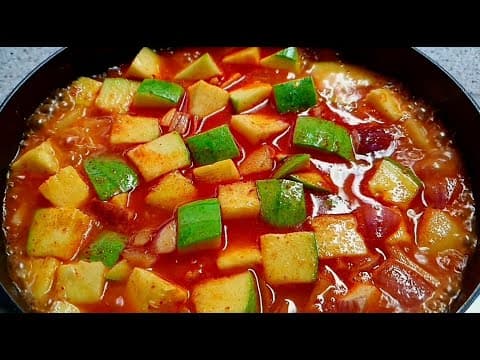 호박 하나 있다면 이렇게 드세요!! 입맛 없다던 남편, 이것 먹고 밥 2공기 뚝딱 해치웠어요. 호박감자찌개, 호박고추장찌개