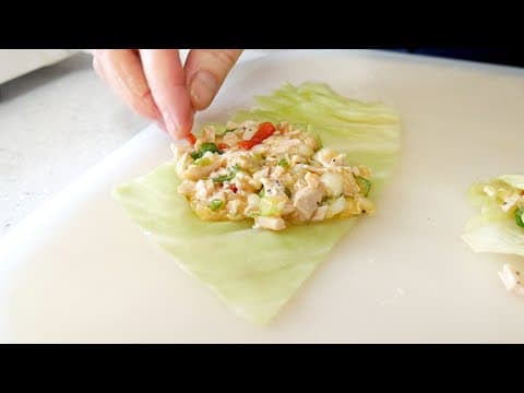 양배추만두는 뱃살 걱정 없어요. 닭가슴살로 만두랑 똑같은 맛 낼 수 있어요!