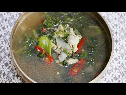 이것 하나로 더욱 맛있어지는 봄철 쑥국 맛있게 끓이는 방법