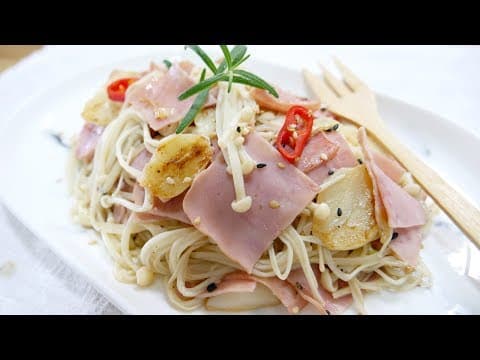 베이컨 팽이버섯볶음 ( Stir fried Enoki Mushrooms with bacon )