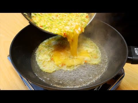 끓는 물에 계란을 부으면 맛있는 요리가  완성됩니다