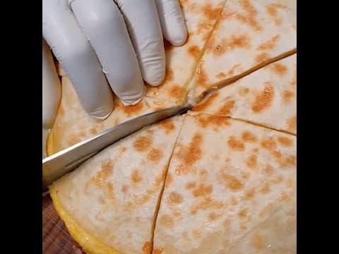한국인 95%가 모르는 특이점이 온 또띠아 피자🍕 Tortilla Pizza