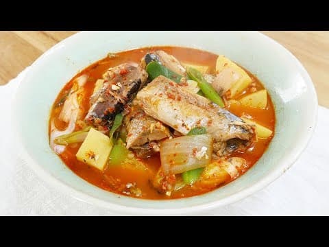 꽁치통조림으로 맛있게 감자 꽁치찌개 만들기 ( Potato and mackerel pike stew )