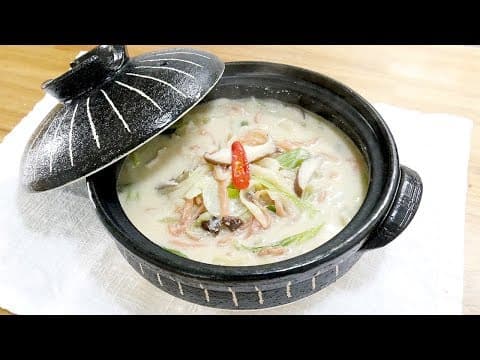 들깨 칼국수 ( Noodle Soup with Perilla Seed )