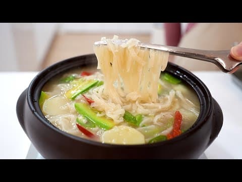 칼국수에 바지락말고 '감자' 왕창 넣어보세요. 가족들이 국물까지 싹싹 다먹어요~🍜