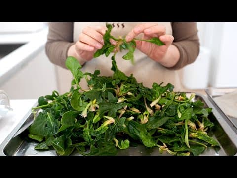 설날 밑반찬 나물 무치고 남는 시금치로 만든 느끼함 잡아줄 새콤달콤 반찬 ( ojingeochomuchim/ Sweet and Sour Squid Salad ENG SUB)