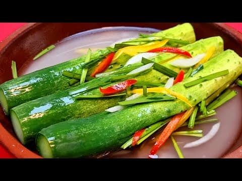 끝까지 무르지 않고 아삭한 오이물김치 끝내주는 맛입니다