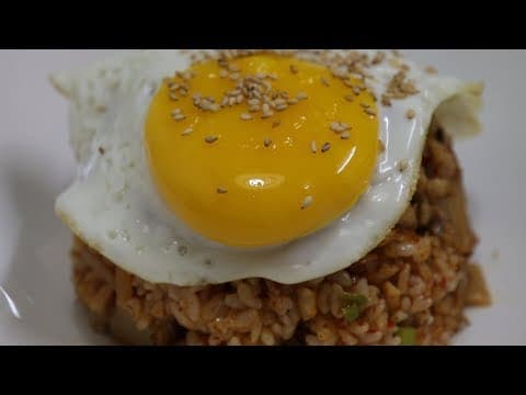 묵은지 김치볶음밥 만들기~ 깔끔하고 풍미있게~ [강쉪] Kimchi fried rice
