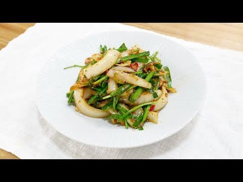 양파부추볶음 ( Stir- fry onion )