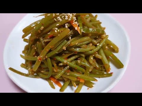 고구마줄기볶음 만드는법 - 고춧가루 넣어 만드는 고구마줄기볶음 레시피