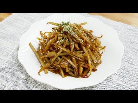 우엉채볶음 ( Stir fried Burdock )