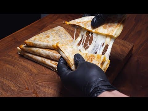 또띠아는 꼭 이렇게 드셔 보세요!  치즈가 쭈우욱~!